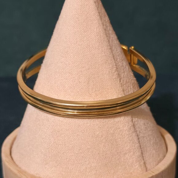 Vintage Enamel Cloisonne Butterfly and Flower Clamper Cuff Bracelet - Picture 3 of 4